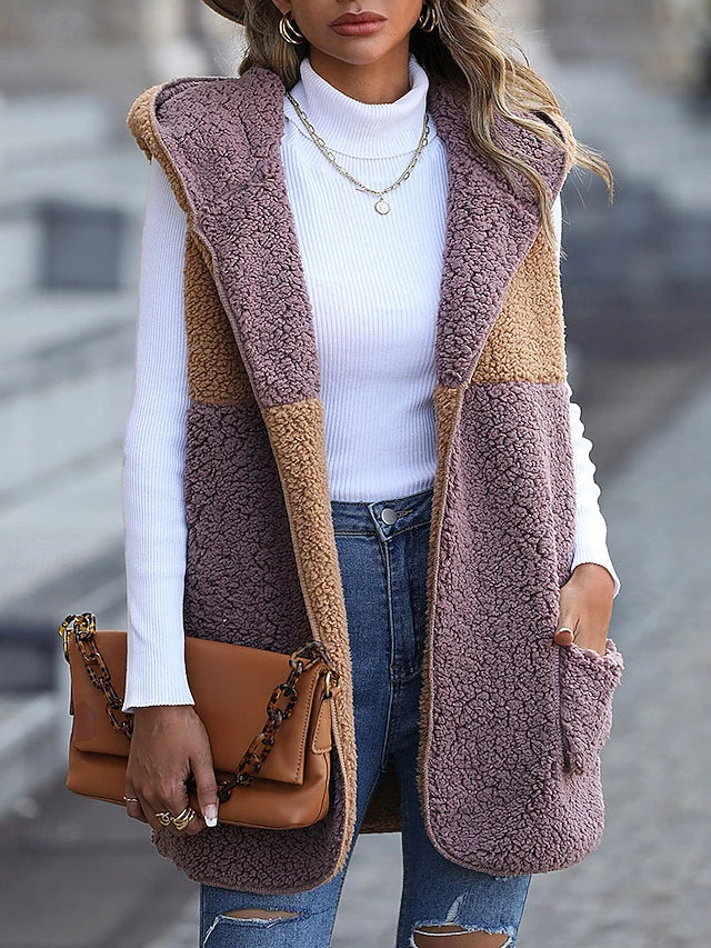 Giacca smanicata con cappuccio invernale